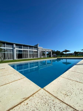 Bitcoin s House Quinta Familiar 1000 m2 Piscina